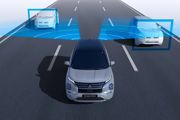 Un schéma du système de surveillance des angles morts de l’Outlander PHEV 2026